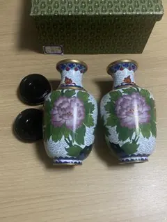中国美術 七宝焼 景泰藍 花瓶 一対 花鳥牡丹文 15cm 有線七宝 台座 箱