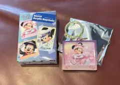 ディズニーストア ミッキー アクリルキーホルダー HAPPY BIRTHDAY