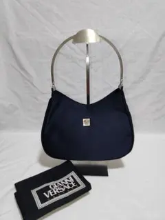 超美品　VERSACE　ヴェルサーチ　ワンショルダーバッグ　肩掛け　ハンドバッグ 2025年最新】ヴェルサーチ ワンショルダーの人気アイテム - メルカリ