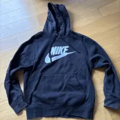 Nike ブラック パーカー