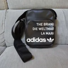 adidas ショルダーバッグ ブラック トレフォイルのサムネイル