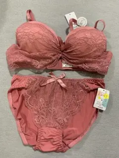 B70M フェアリー　花柄刺繍×レース　ブラ＆ショーツセット　ピンク