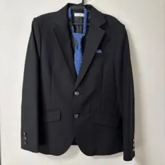 ブラックスーツ・ネクタイ付き(上着のみ)