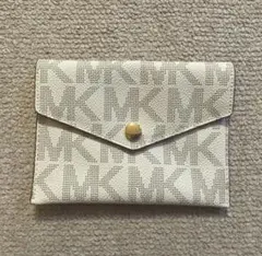 マイケルコース　ポーチ新品未使用