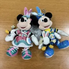 ディズニー　ミッキーミニー　キーホルダー　ぬいぐるみバッジ　イースター