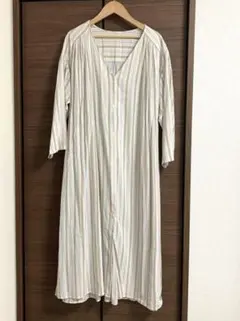 GU ジーユー　ワンピース　カーディガン　ストライプ　Vネック　ガウン
