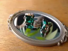 エメラルドグリーン ビンテージイヤリング