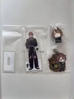 【カラフルピーチ】うり　まとめ売り　アクリルスタンド 、キーホルダー、ガチャ