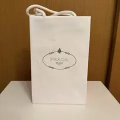 PRADA ホワイト ショップ袋 中型