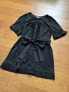tobechic黒チュニック 半袖 リボン付きのサムネイル