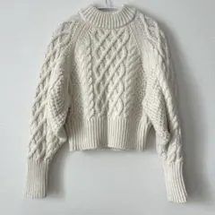 美品✨　H&M チャンキー　ケーブル編み ニット　ホワイト