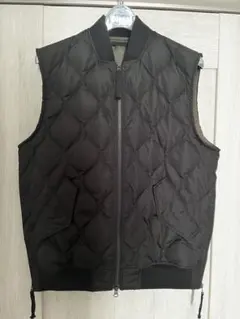 タイオン　ミリタリーダウンベスト　MA-1タイプ　オーバーサイズ