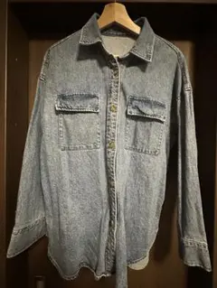 デニムシャツ