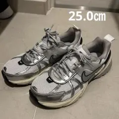 Nike スニーカー ホワイトシルバー NIKE WMNS V2K RUN 25