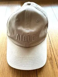AIGLE キャップ ベージュ　TUサイズのサムネイル