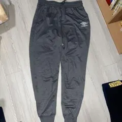 umbro グレー ピステパンツ