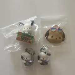 サンリオ　ポチャッコ　カプセルトイ　ダンボールウォッチ　こあくまスイング　おめん