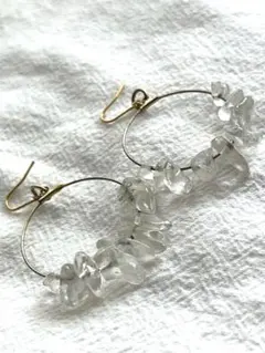 No.863✨天然石✨水晶のカービングピアス イヤリング - メルカリ