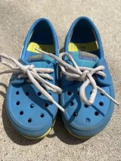 キッズ【サイズ16.6㎝】crocs 青 シューズサンダル