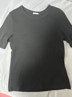 GU リブT 黒 ブラック