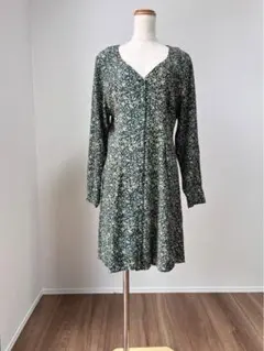 花柄 フラワープリント 前開き 長袖 ひざ丈 ワンピース グリーン Y105