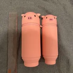 豚の形状のシリコン製筆箱2個セット