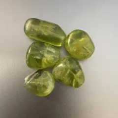 ペリドット　穴あき　ビーズ　タンブル　天然石