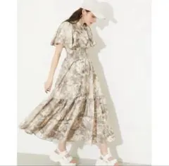 rienda フレアスリーブペイントフラワーワンピース