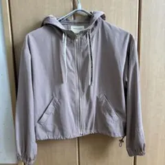 美品レピピアルマリオ ウィンドブレーカーマウンテンパーカー Mサイズ ベージュ