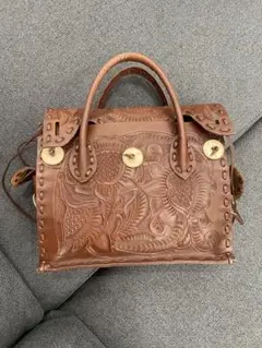 GRACE CONTINENTAL カービングバッグ ブラウン