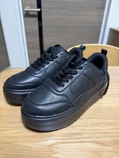 【新品未使用】GU ボリュームソール コートスニーカー ブラック M