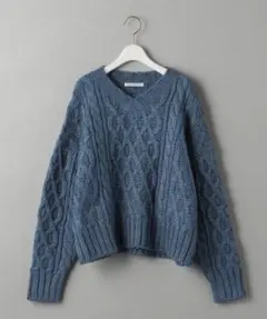 BY Vネックニット