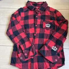 赤と黒のチェック長袖シャツ