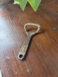 ❤️レトロな栓抜き❤️