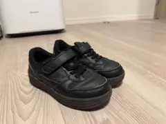 NIKE ブラックスニーカー 18.0cm