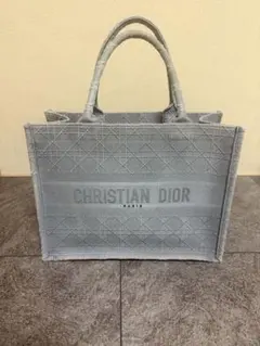 DIOR ブックトート ミディアム グレーのサムネイル