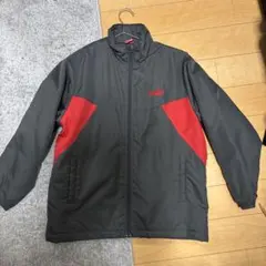 PUMA グレー/レッド ダウンジャケット
