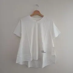 未使用　タグ付き　刺繍 　S　コットン 　白 　裾ラウンド T シャツ 英字のサムネイル