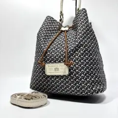 ✨希少 極美品✨ロベルタピエリ ショルダーバッグ 巾着 TATAMI 幾何学 黒