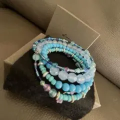 多層のビーズデザイン5連レイヤーハンドメイドビーズレスレット（ブルー系）