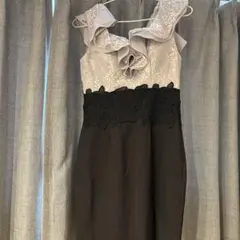 JEWELS フリル付きタイトドレス Sサイズ