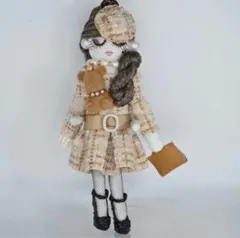 Item thumbnail for item 4222c910-fa08-44a9-98da-c15001509f65