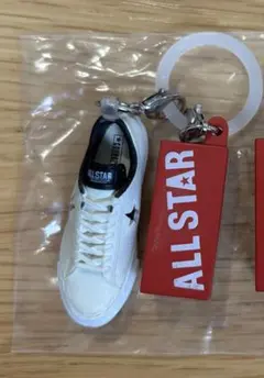 コンバース ミニチュアキーホルダー　ONE STAR ホワイト／ブラック