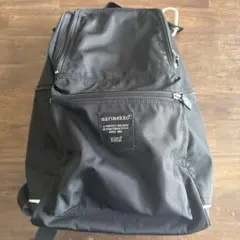 マリメッコ　 リュック　カラナビ付き バックパックMetro backpack