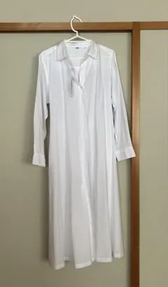 ユニクロ　ホワイト 長袖 シャツワンピース　Lサイズ