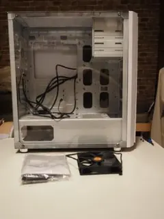 Thermaltake VersaH26 ホワイト