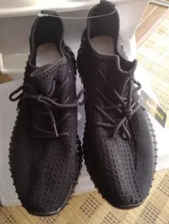 イージーブースト風　スニーカー　ブラック