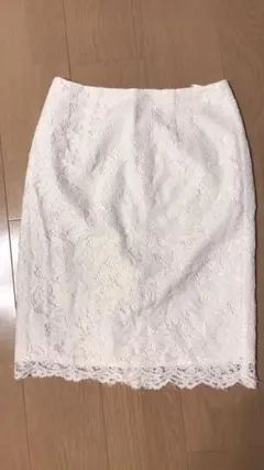 NATURAL BEAUTY BASIC 白レースタイトスカート　膝丈スカート