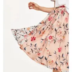 【新品未使用】ZARA 膝下 オーガンジー 花柄チュールスカート フラワー刺繍