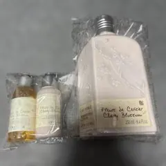 L'OCCITANEチェリーブロッサム ボディローション250mlシャワージェルのサムネイル